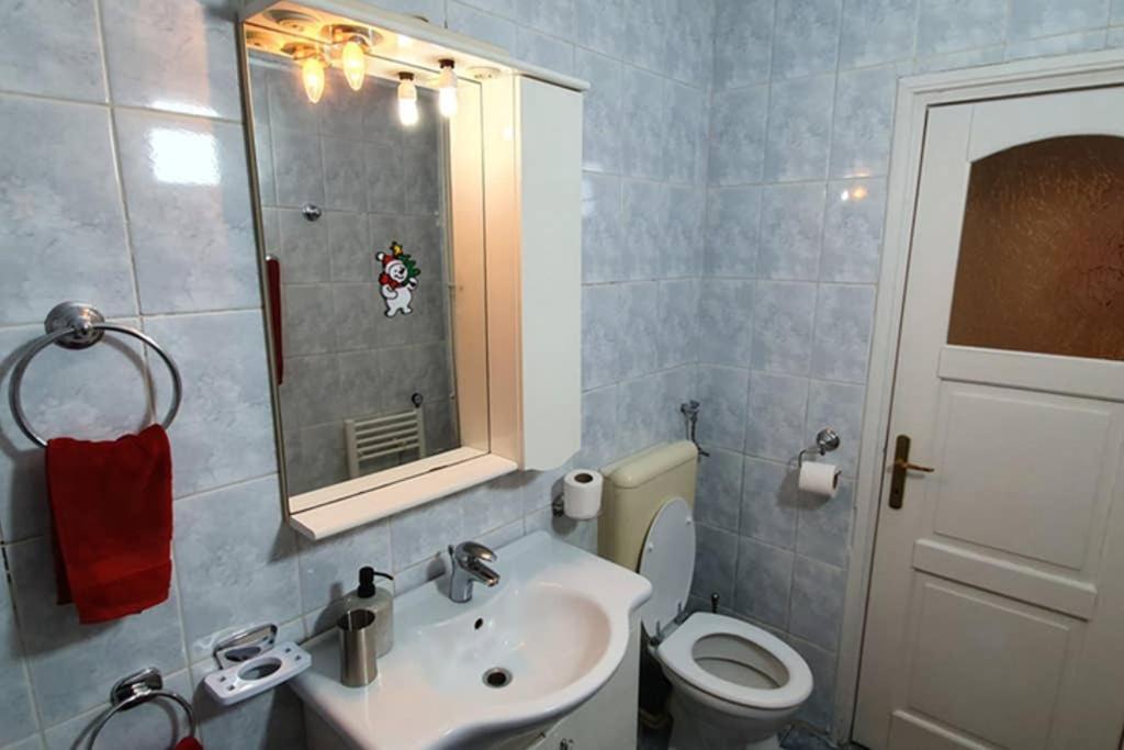 Titian'S Cozy Apartment Nagyszeben Kültér fotó